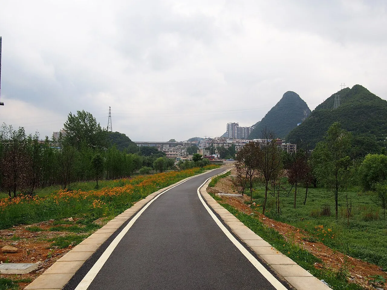 Huaxi Wetland Park and Confucius Academy, Guiyang.