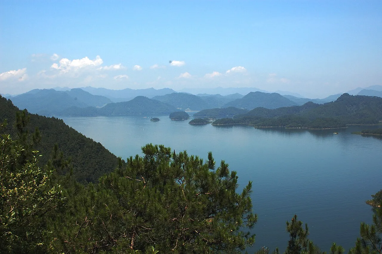 Qiandao Lake Scenic Area, Hangzhou.