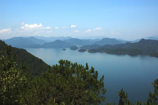 Qiandao Lake Scenic Area, Hangzhou.