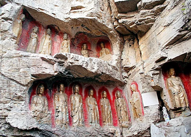 Thousand Buddha Mountain, Jinan.