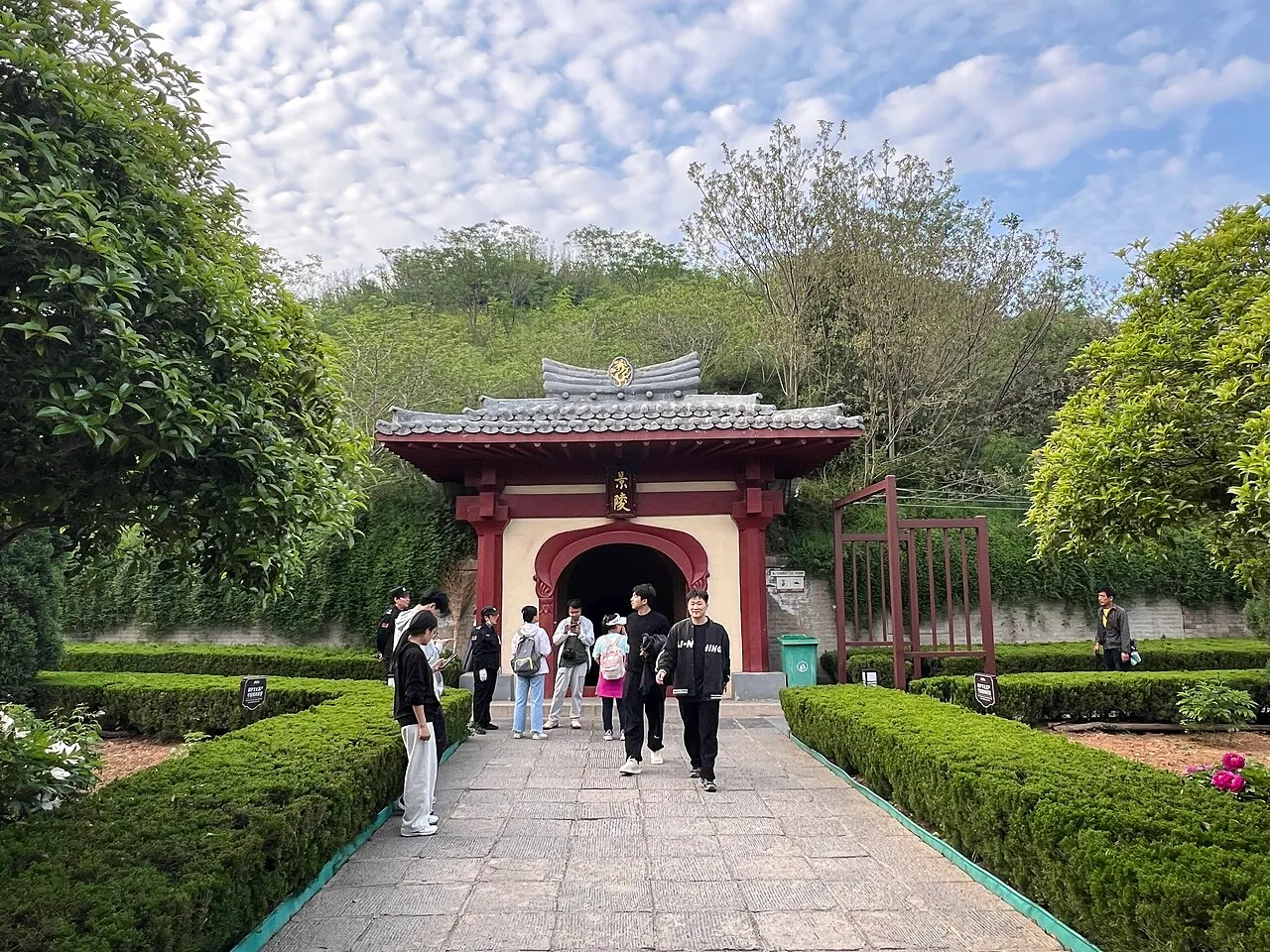 Luoyang Ancient Tomb Museum, Luoyang.