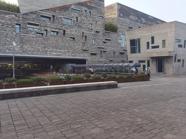Ningbo Museum, Ningbo.