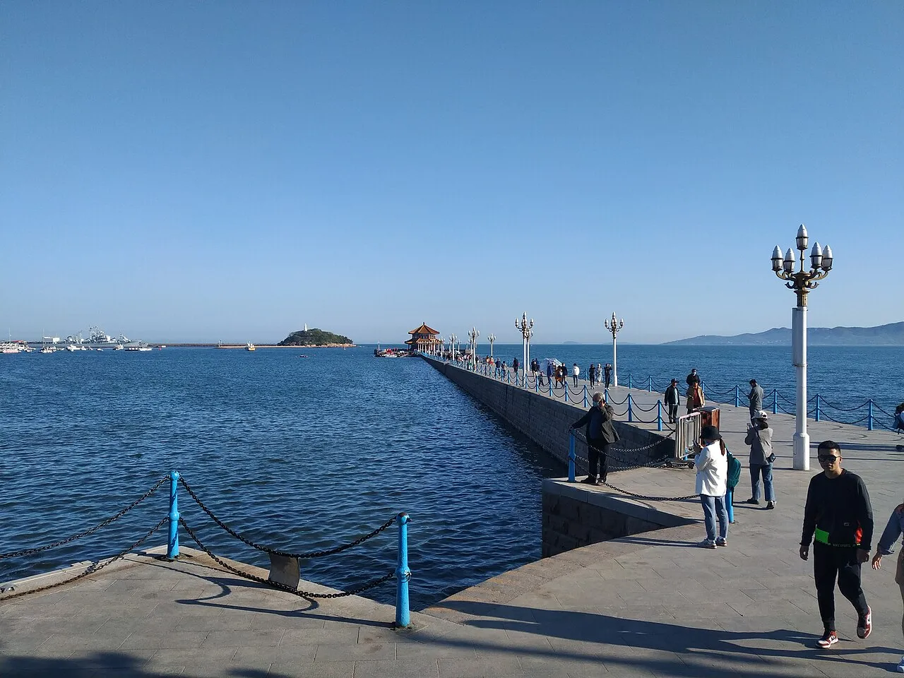 Zhanqiao Pier and Huilan Pavilion, Qingdao.