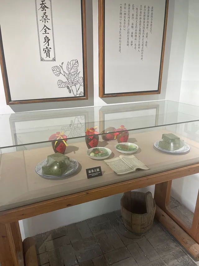 Objects displayed inside Suzhou Silk Museum.